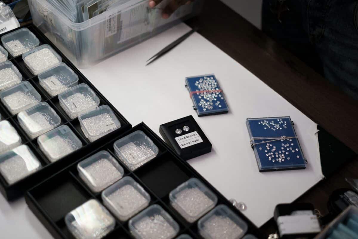 Why natural and lab-grown diamonds are now graded differently